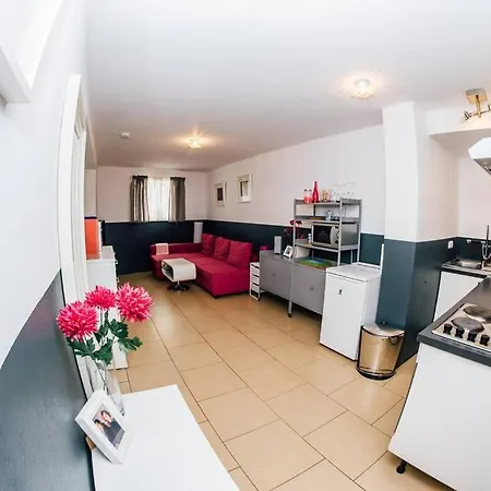 Apartmán At - Pink